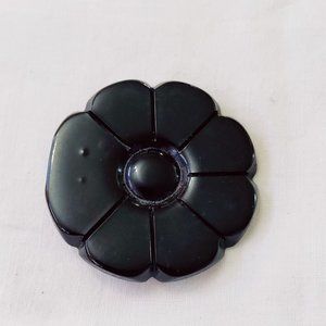 4/$20 Vintage Black Plastic Flower Clasp Belt Buckle 1 3/4"